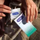 Презервативи Дюрекс (Durex Invisible) латексні з силіконовою змазкою ультратонкі 12 шт — Фото 14