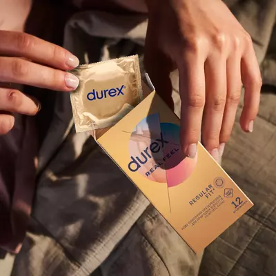 Презервативи Дюрекс (Durex Real Feel) природні відчуття 12 шт — Фото 6
