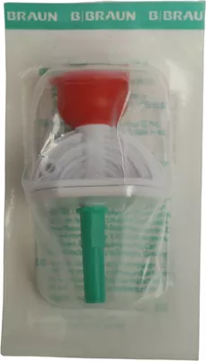 Канюля для аспирации или инъекции Мини-Спайк Плюс (Mini Spike Plus) для забора медикаментов красная 1 шт — Фото 1